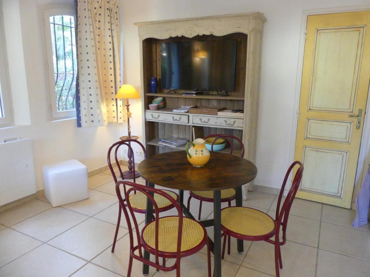 Rez De Jardin Au Calme Et Proche Mer Mandelieu Εξωτερικό φωτογραφία